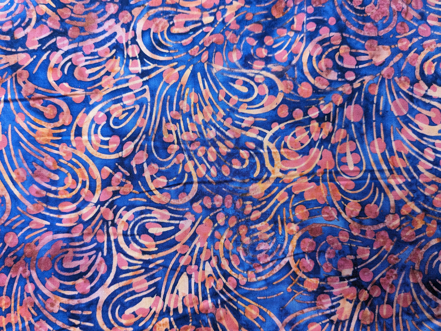Riley Blake - Batiks - Blue Red Multi