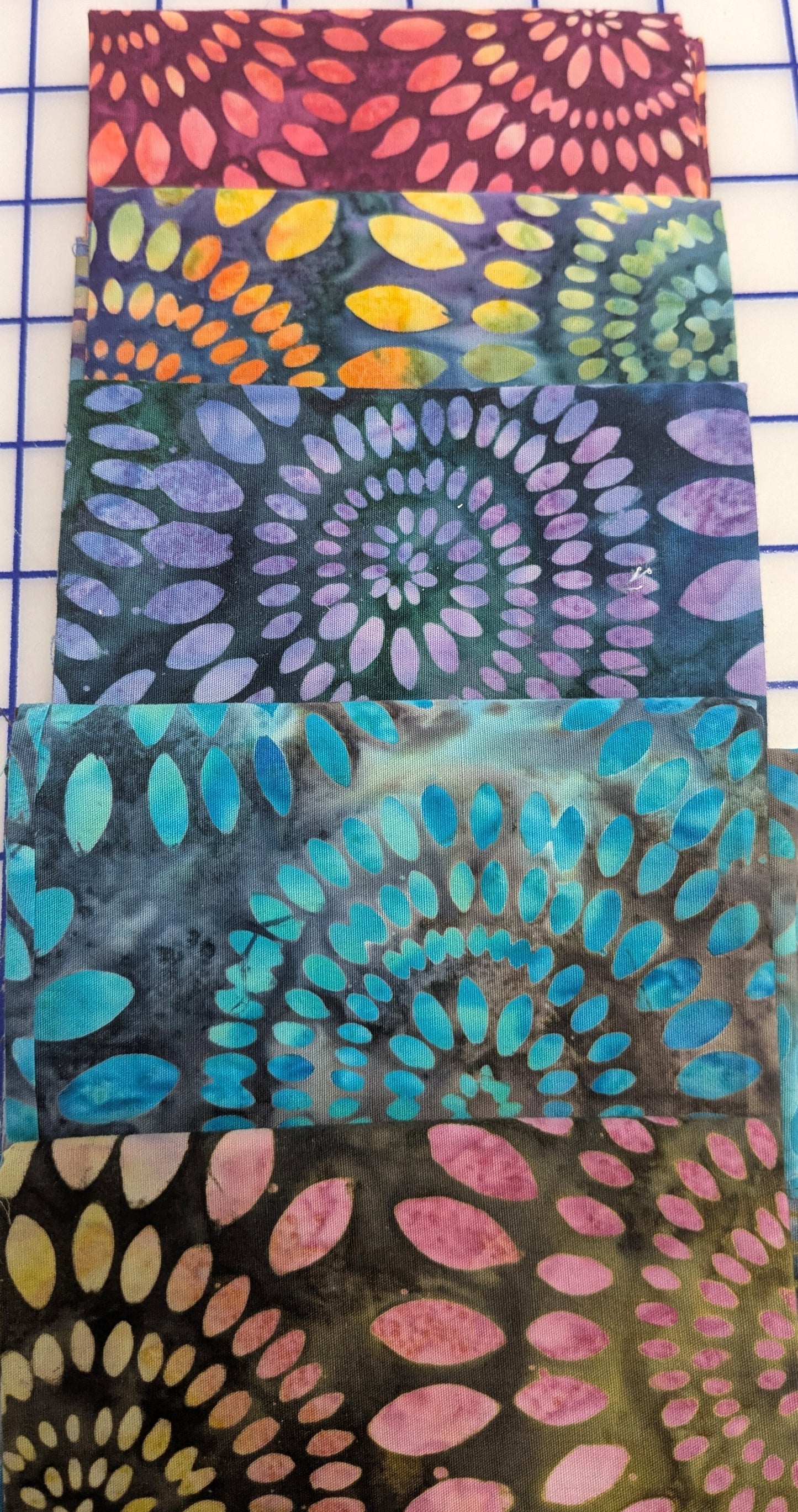Riley Blake Expressions - Batiks - Dahlias  5pk Fat Quarters