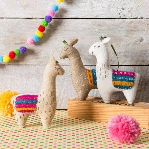 Wool Mix Felt Craft Kit - Llamas by Corinne Lapierre